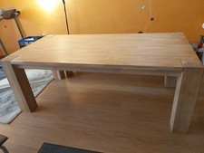 Tisch 2 M Lang mal 1 M Breit