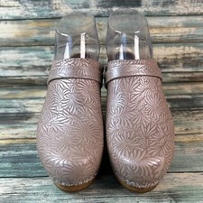 Sanita Mule Sz 6.5-7 Metallic
