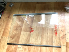 Liebherr.Glasplatte,Einlegeboden,Glasboden .47,5x32,5 cm.