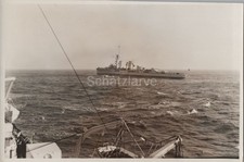 Foto, Kreuzer Emden, Begegnung