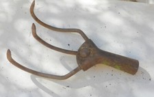 alte Hacke hacken Kralle Werkzeug Egge 🍄 Gartenhacke Eisen 3 Zinken Aufsatz .