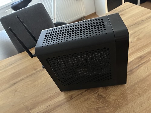 Zotac magnus one 10700 - -,