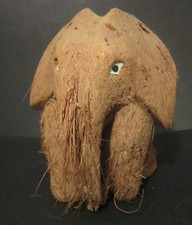 Elefant aus Kokosnussschale