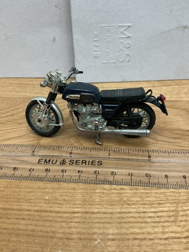 Vintage polistil triumph - vintage,