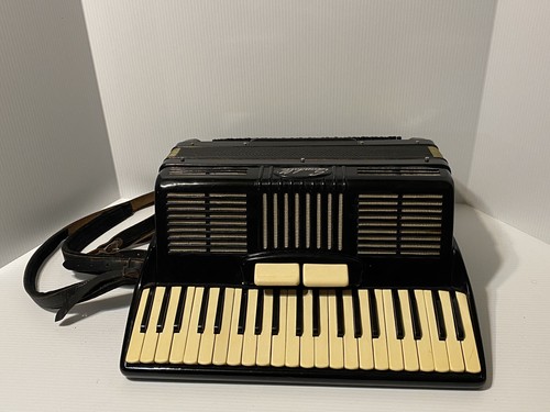 Vintage scandalli accordion - scandalli,