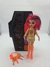 Monster High Puppe  Toralei Skulltimate Secrets Neon Frights