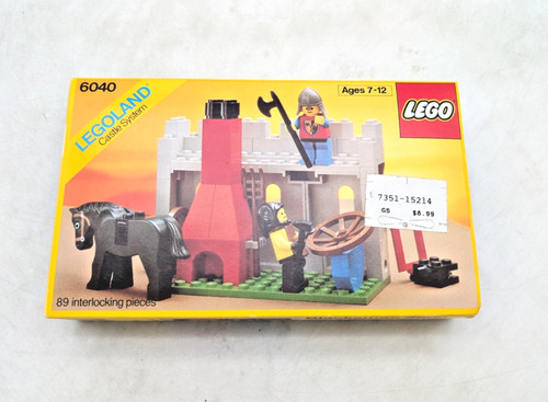 Lego 6040 blacksmith shop - blacksmith,