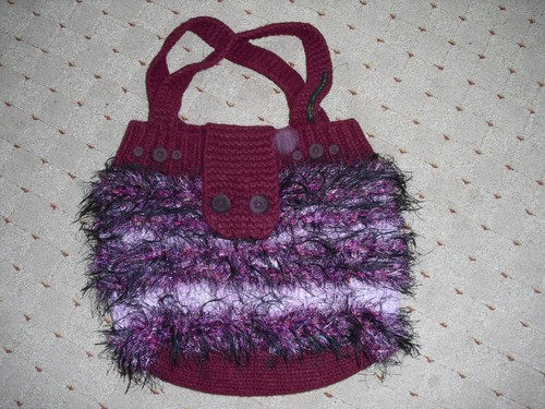 Tasche gestrickt und gefilzt