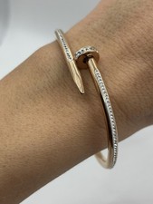 Luxus-Armreifen aus Edelstahl