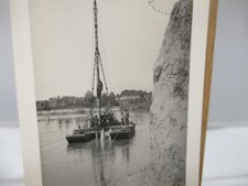 Foto - Pionier Brücken Bataillon 577 „Deutsche Soldaten auf Pontonboot“ 2. WK