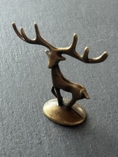 Abstrakter Hirsch aus Metall |