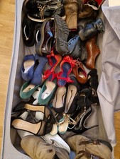 17 Paar Damen Schuhe als