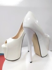 Damen Nachtclub Plateau Stilettoabsatz Lackleder Peep Toe Pumps High Heels Sexy