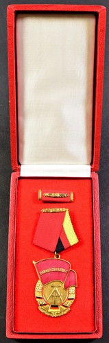 Ddr orden medaille - orden,