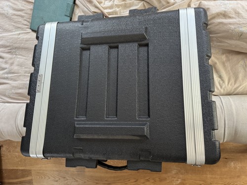 2he flightcase - 19",