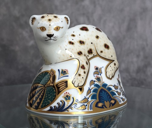 Royal crown derby - derby, 'leopard