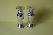 Paar zauberhafte Kerzenhalter