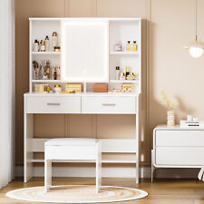 Schminktisch mit Spiegel und