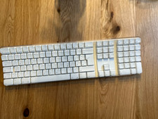 Apple Wireless Keyboard Tastatur deutsches Layout (QWERTZ) Weiss A1016