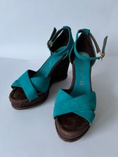 Unisa Türkis-Dunkelbraun Wildleder Keilsandalen mit Riemchen – Größe 39