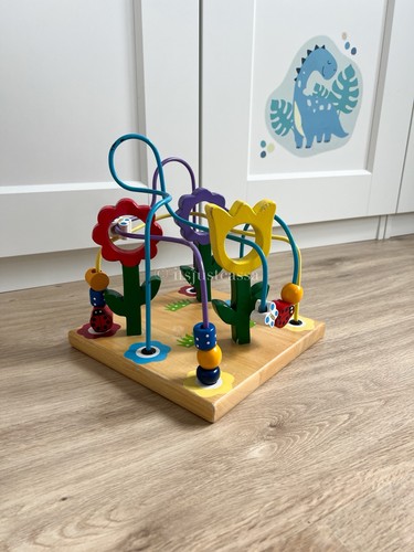 Motorikspielzeug aus holz - aus,