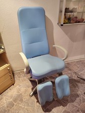 Fußpflegestuhl hydraulisch / mechanisch, hellblau, robust, vielfach verstellbar