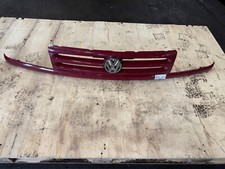VW Vento Kühlergrill Teilenummer: 1H5853653B rot