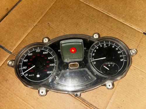Piaggio mp3 125 tachouhr - piaggio,