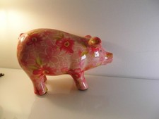 DEKO - Schwein mit Blumenmotiven + recht groß + rot / rosa / grün