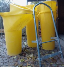 Bauschuttrutsche 5 Rohre gebraucht wenig benutzt incl. Halterahmen fürs Gerüst.