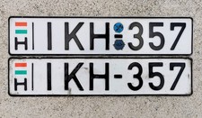 2 alte Kfz-Kennzeichen Nummernschilder license plates UNGARN HUNGARY 