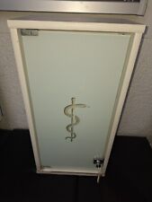 Medikament schrank Mit Schlüssel 