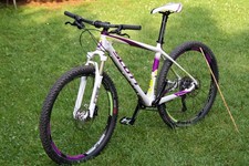 Leichtes Damen-Carbonbike, Scott Contessa Scale RC