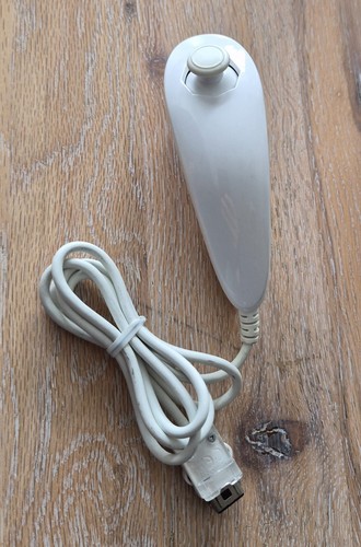 Original nintendo wii nunchuk - original,
