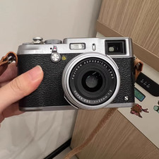 Fujifilm X100S Digital Camera