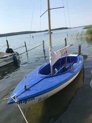 Segeljolle mit trailer und - segeljolle,