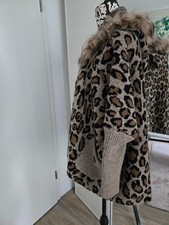 Strickjacke Animalprint Kapuze