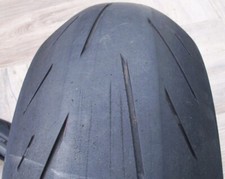 1Motorradreifen BRIDGESTONE BATLAX HYPERSPORT S22R 180/55 ZR17 73W DOT4322 2,5mm