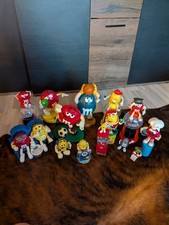Viele M&M Spender Und Figuren 