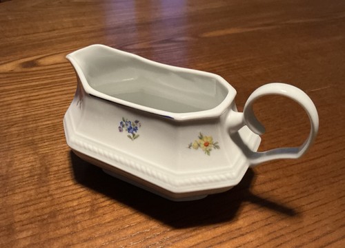 Porzellan sauciere mit - porzellan-sauciere,