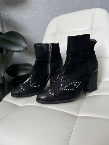 Western style nieten - style,