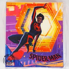 MEZCO MILES MORALES Deluxe