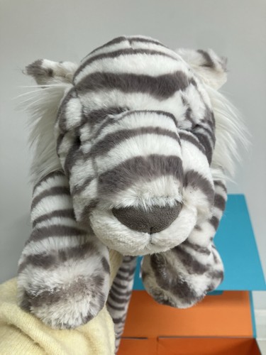 Jellycat sacha snow tiger - jellycat,