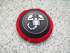 1 Original, Fiat 500 Abarth Felgendeckel /Nabendeckel im Skorpion Grau- Rot Neu,