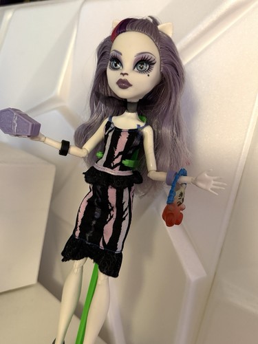 Monster high catrine - high,
