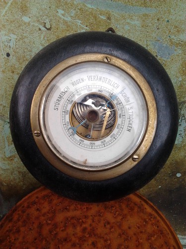 Kleines altes barometer - kleines,
