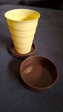 Gerda alter faltbarer Trinkbecher / Teleskopbecher / Klappbecher, Kunststoff