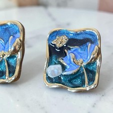 Keramik und Porzellan Blumen