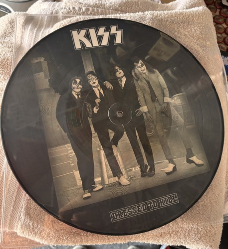 Kiss dressed kill - kill, (1975)