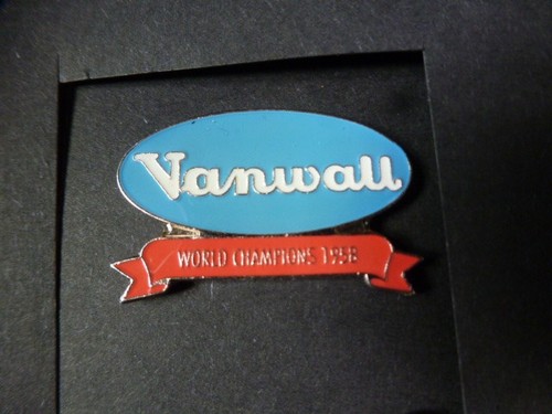 Pin badge auto car - car,